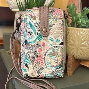Sakroots Cream and Pink Crossbody Bag with Paisley Design, excellent condition